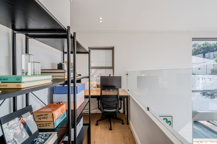 3 Bedroom Property for Sale in Tamboerskloof Western Cape